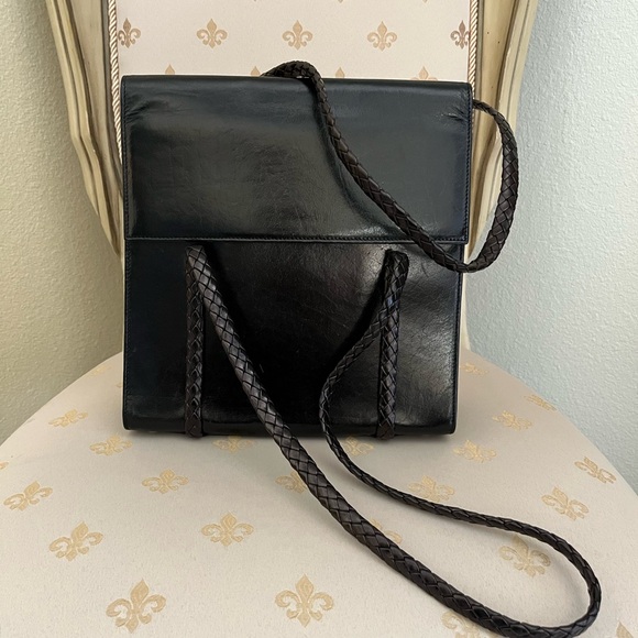 Bally Vintage Black Leather Double Braided Handles Timeless Design Shoulder Bag - Picture 11 of 12